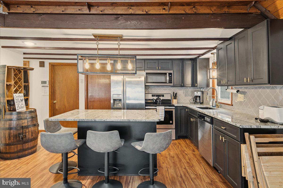7698 LAKE SHORE DRIVE