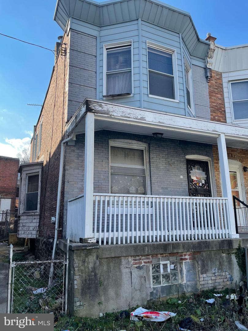 5520 Chew Ave