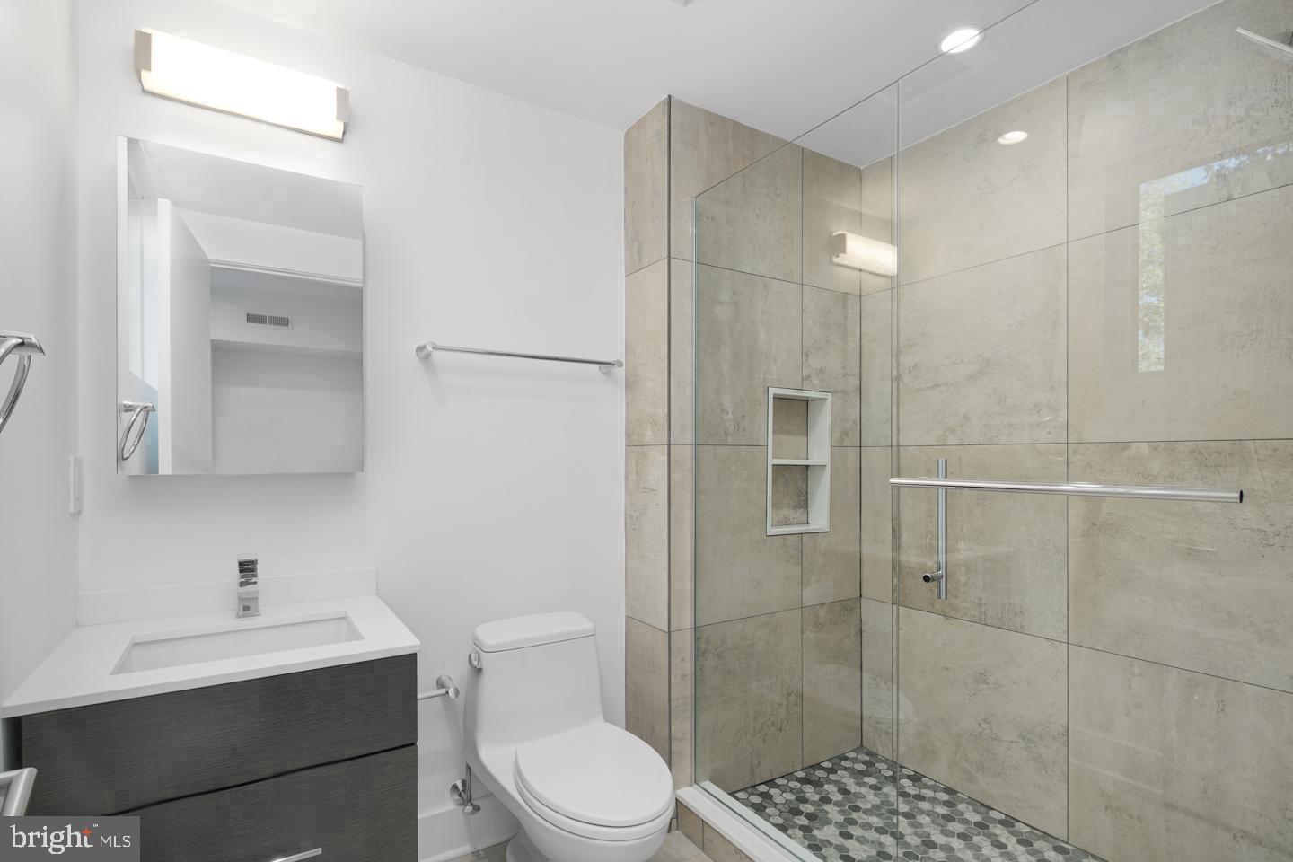 48 N 3rd St #3