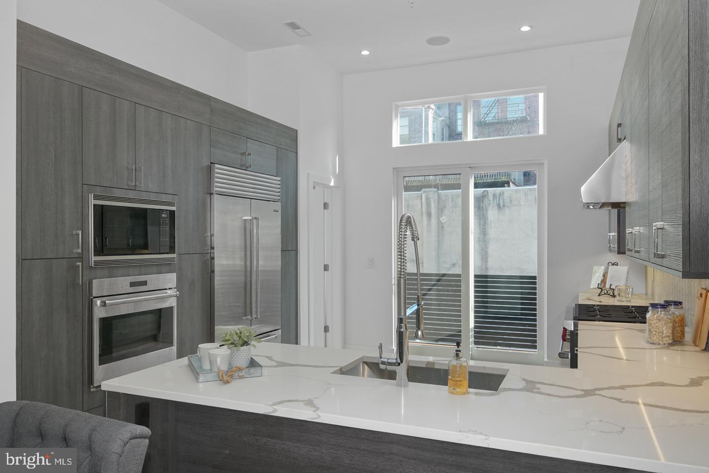 48 N 3rd St #3