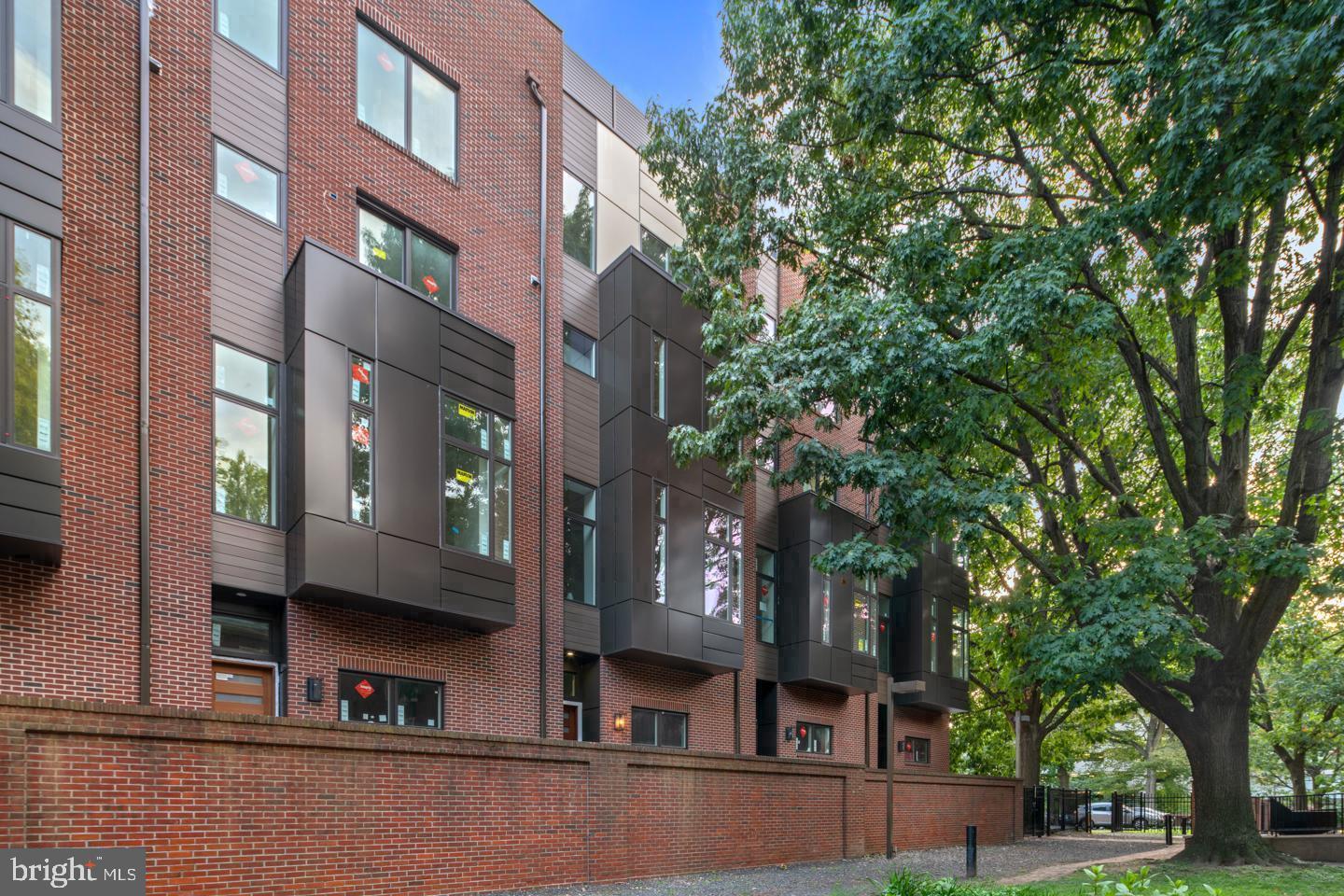 48 N 3rd St #3