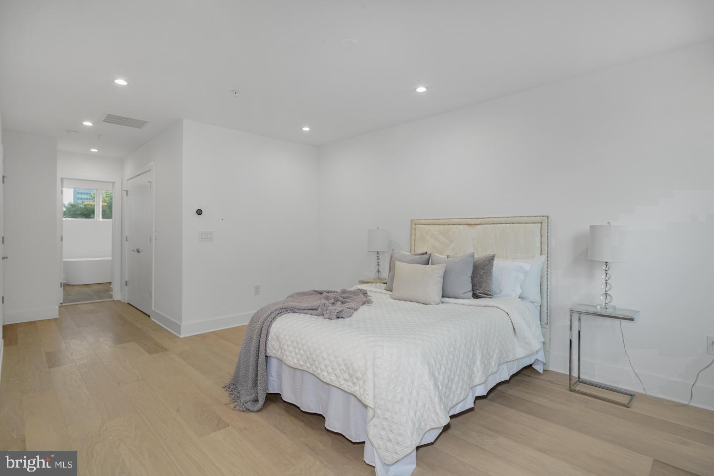 48 N 3rd St #3
