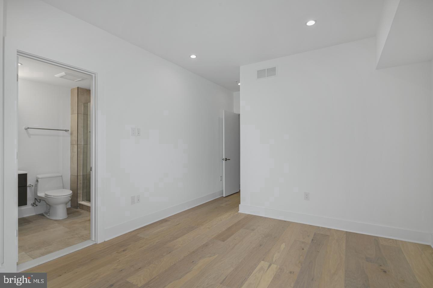 48 N 3rd St #3