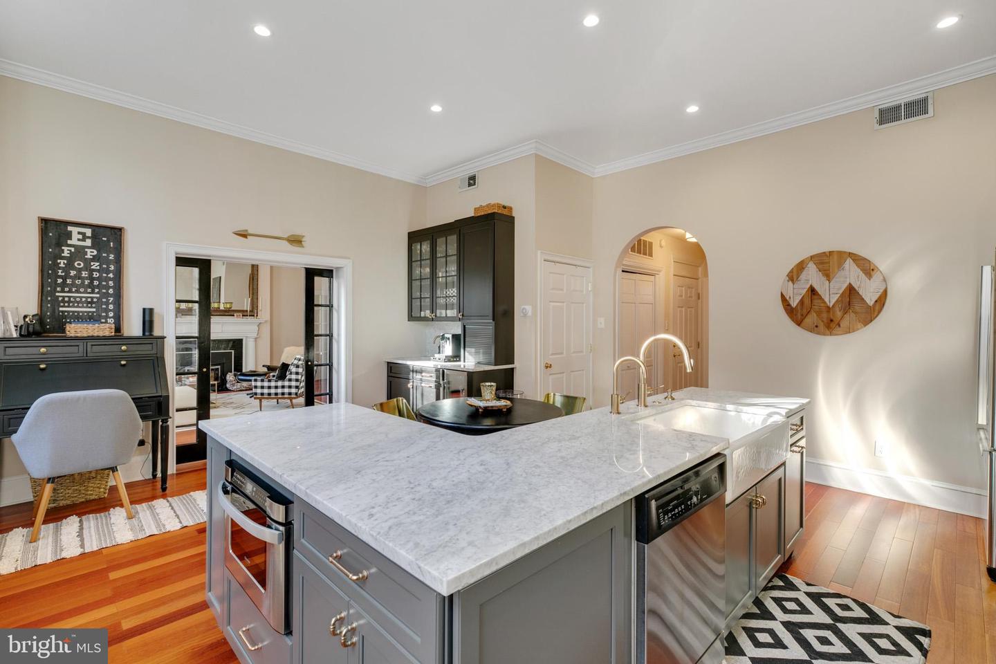 903-05 Clinton St #2f