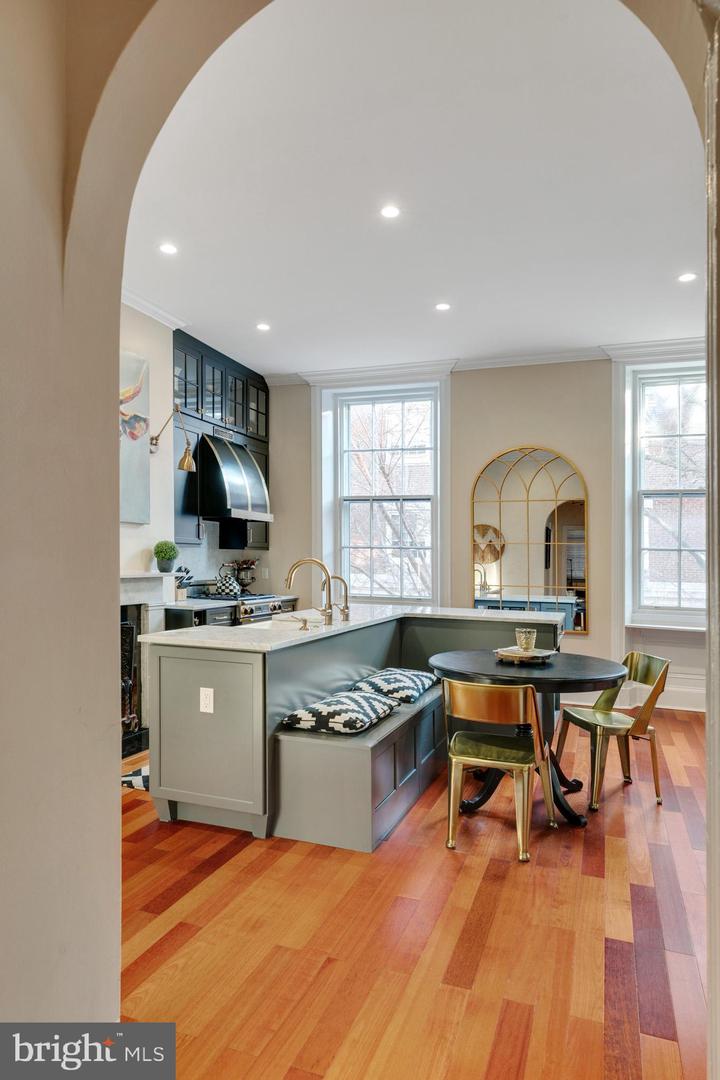 903-05 Clinton St #2f