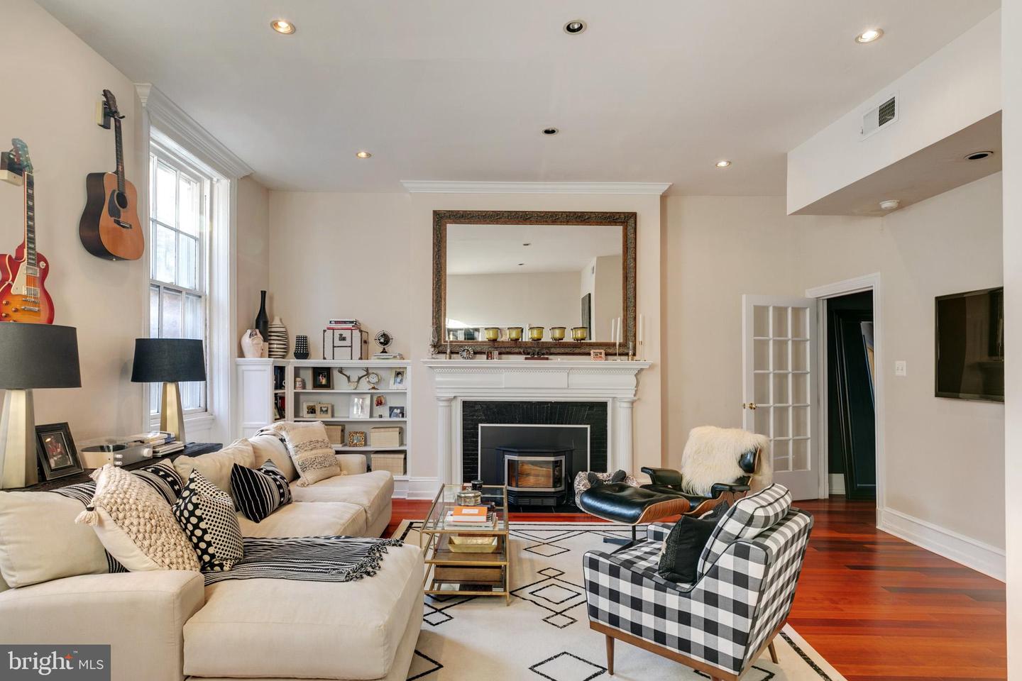 903-05 Clinton St #2f