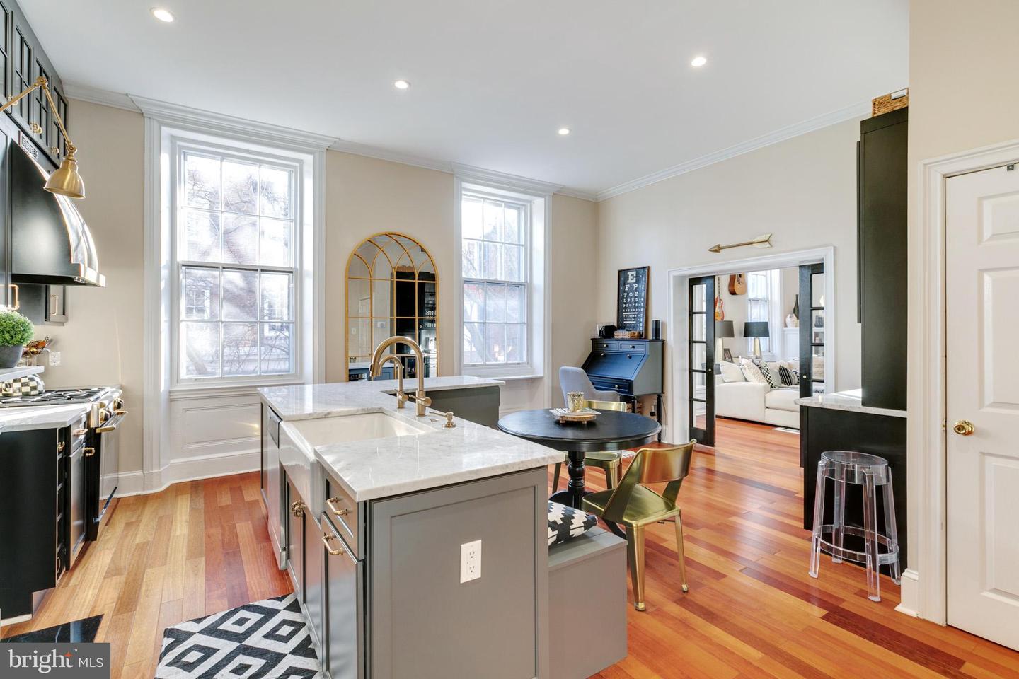 903-05 Clinton St #2f