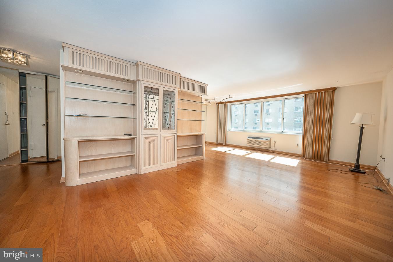1901 John F Kennedy Blvd #520
