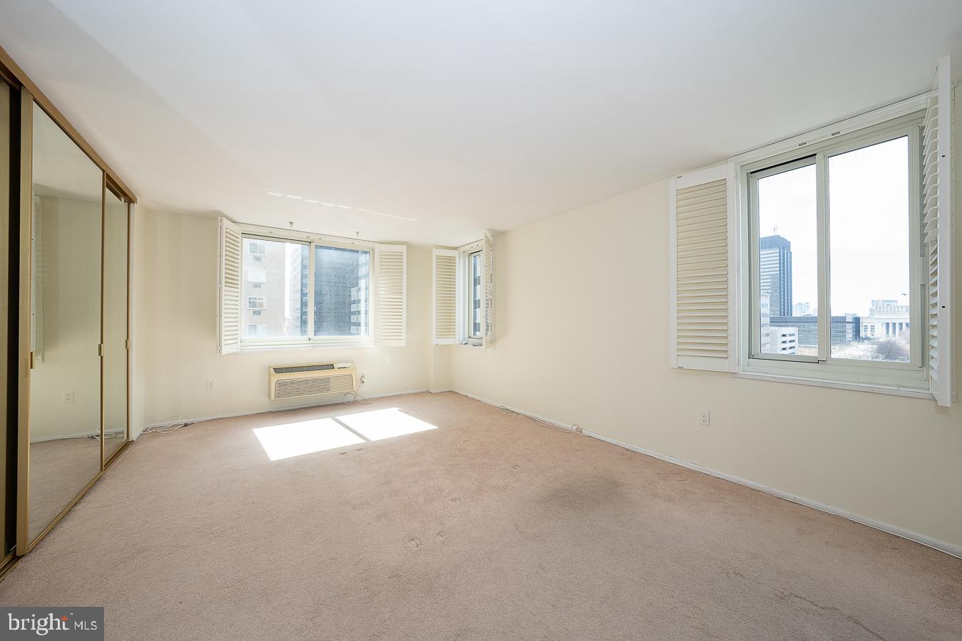 1901 John F Kennedy Blvd #520
