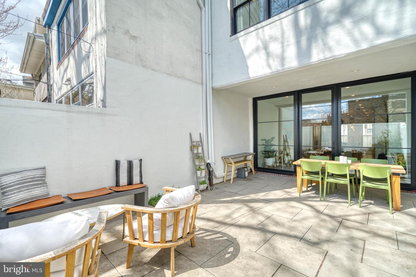 1936 Lombard St