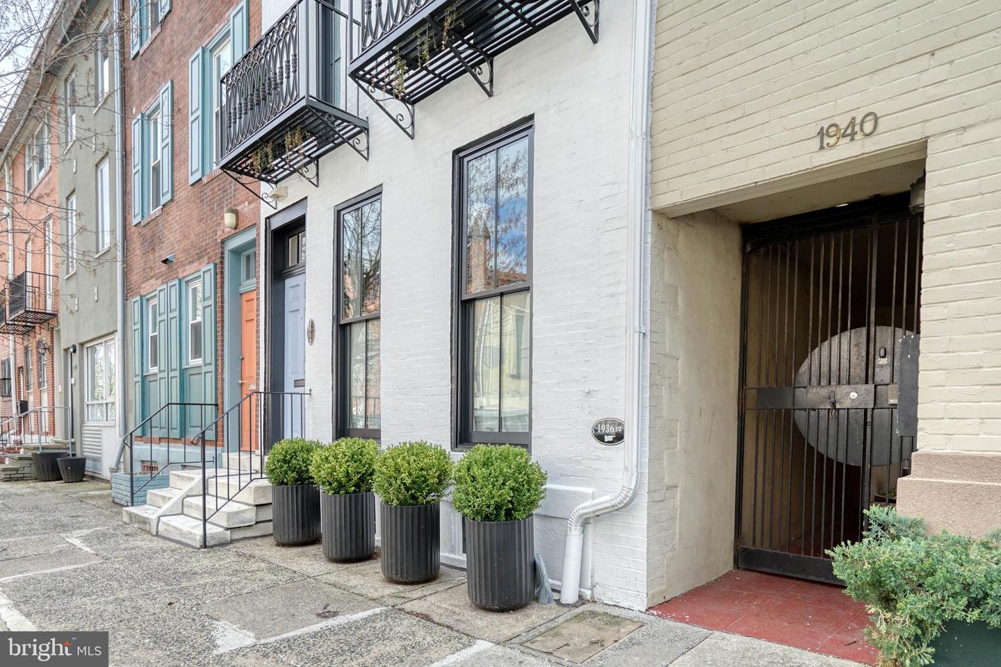 1936 Lombard St
