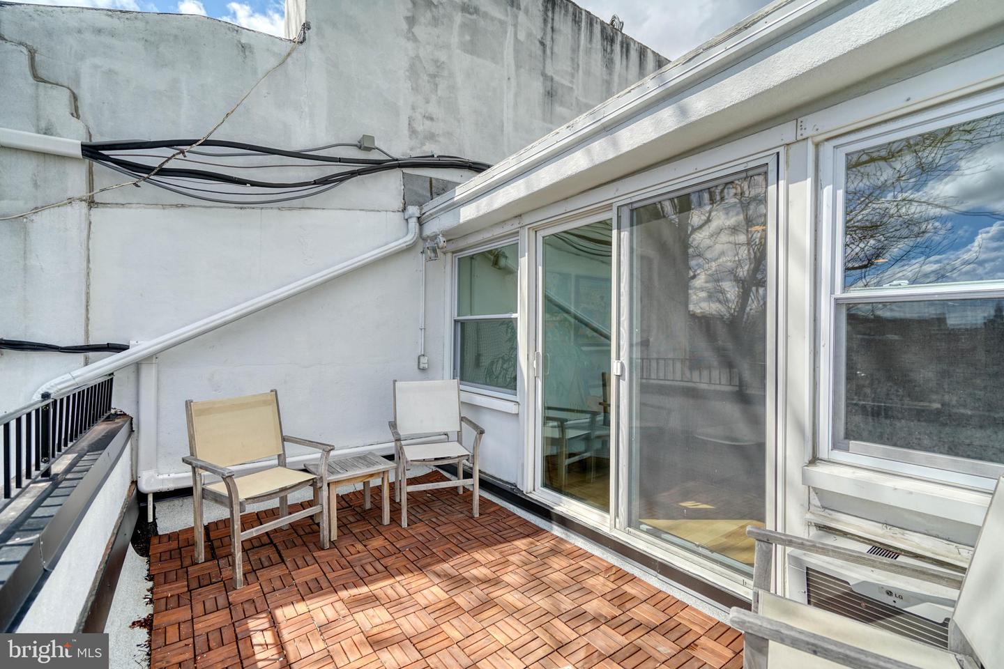 1936 Lombard St
