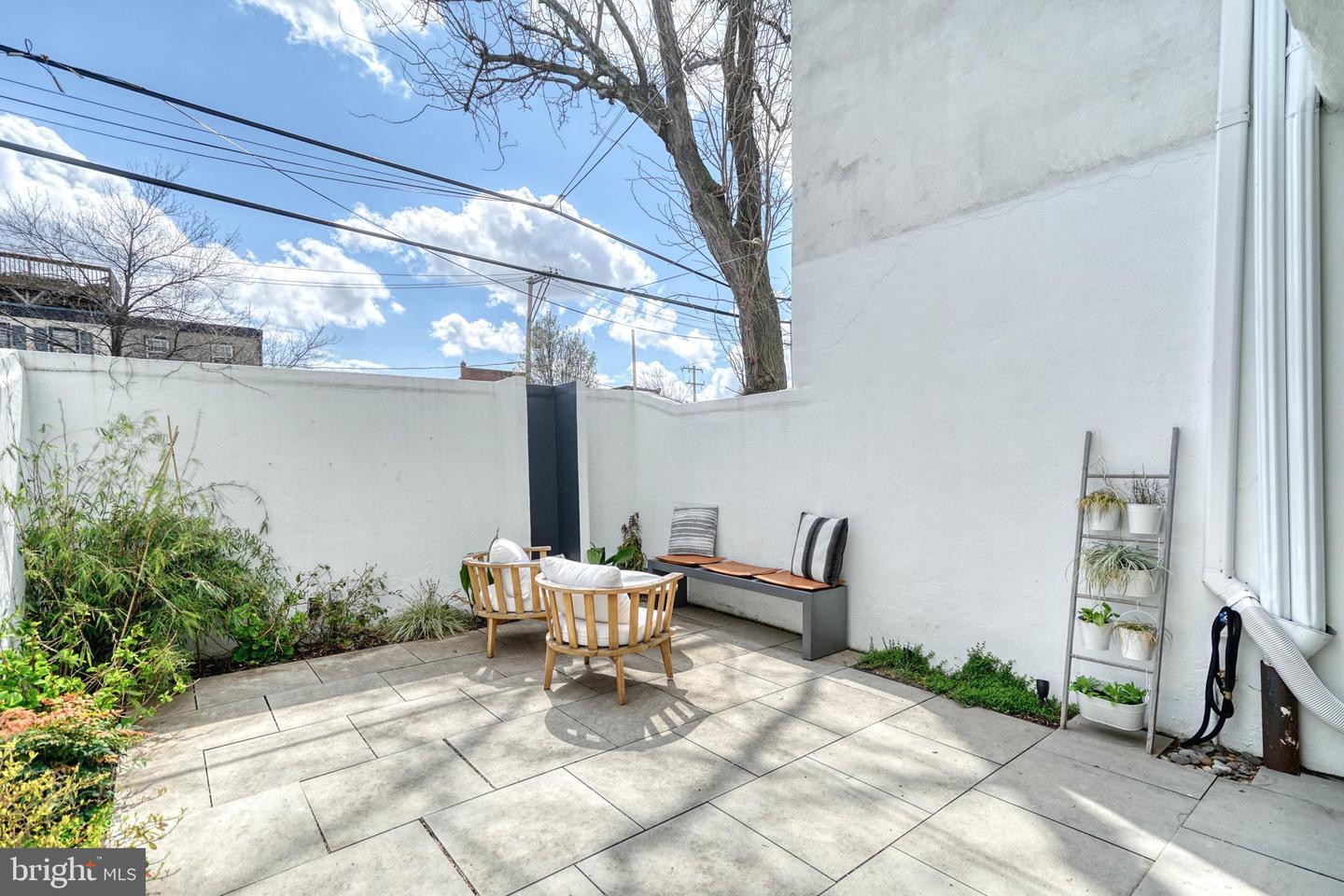 1936 Lombard St