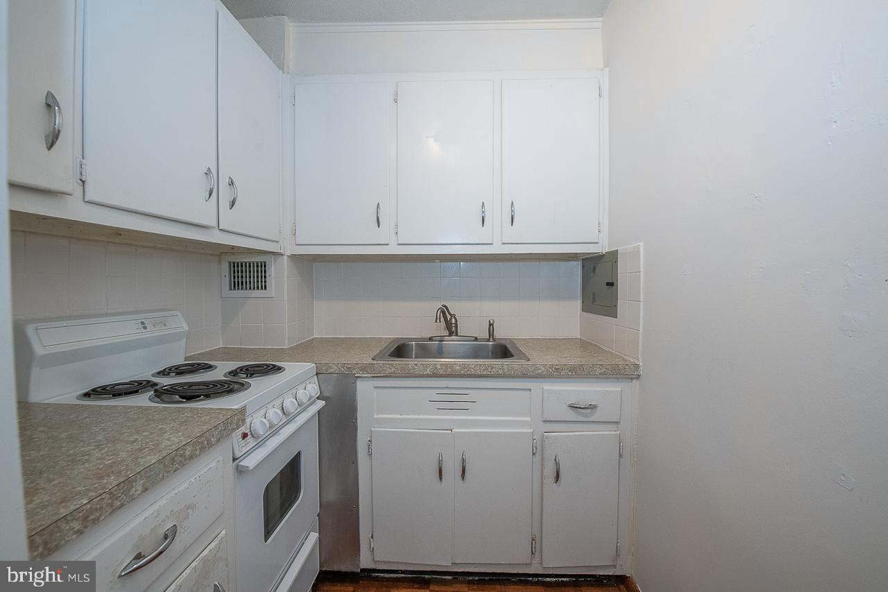 118 S 21st St #308