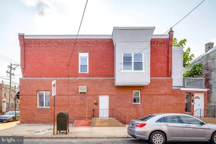 2501 Carpenter St #2