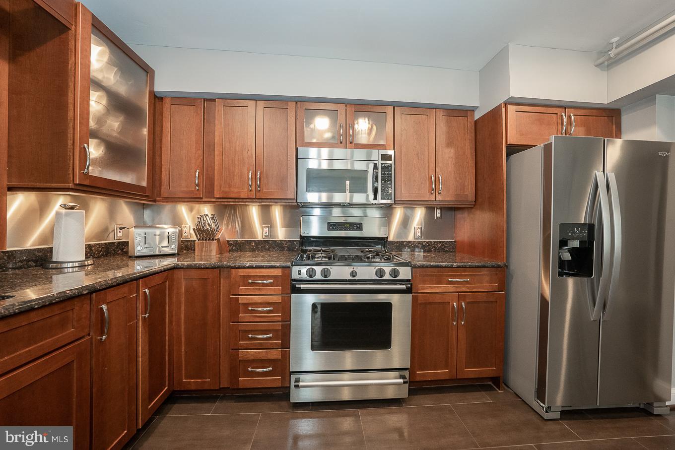 126 Cuthbert St #3