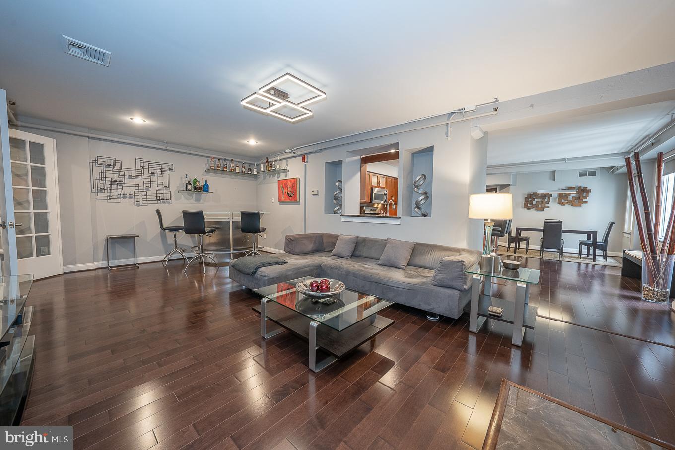 126 Cuthbert St #3