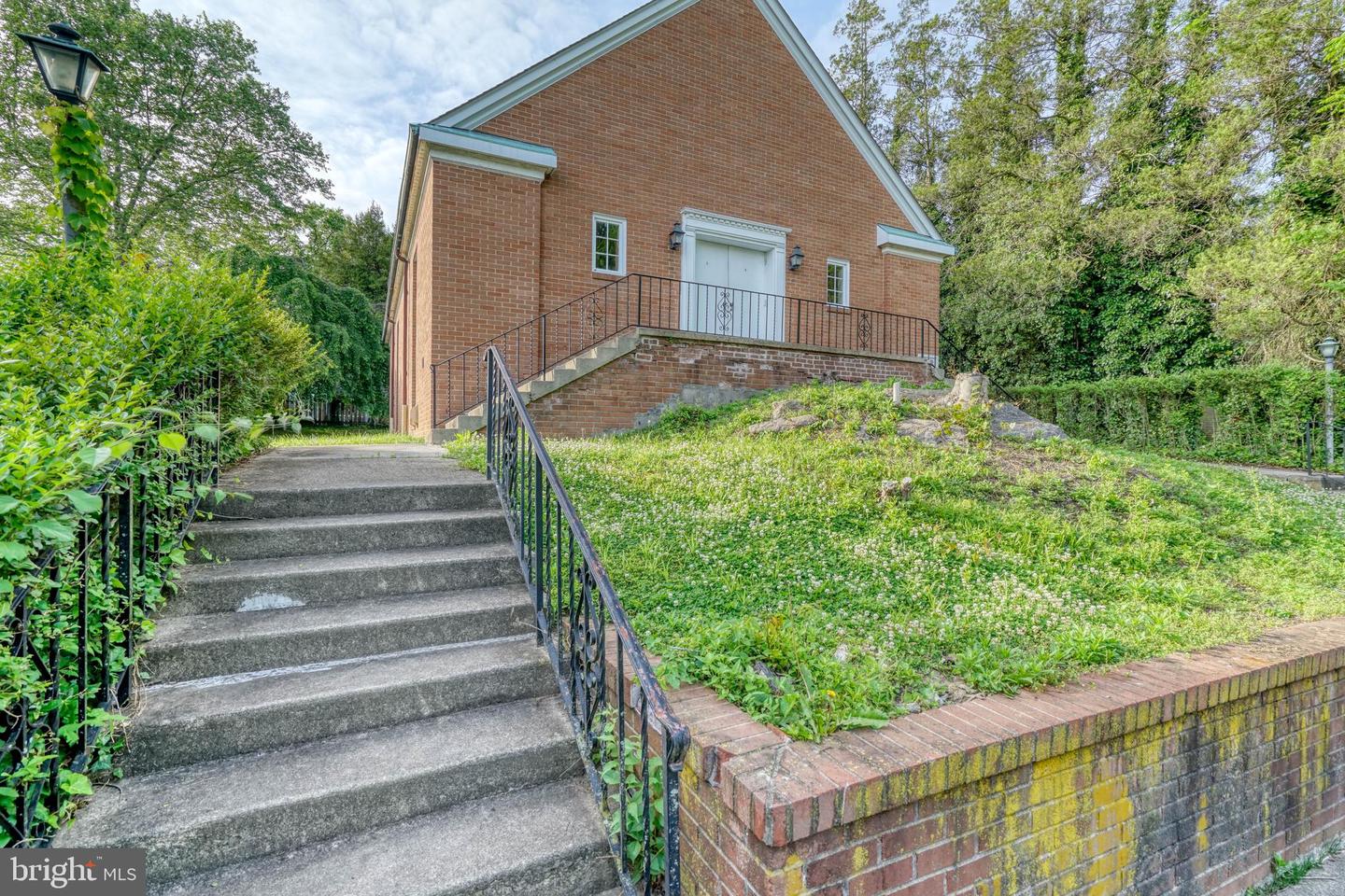 6933 Sherwood Rd