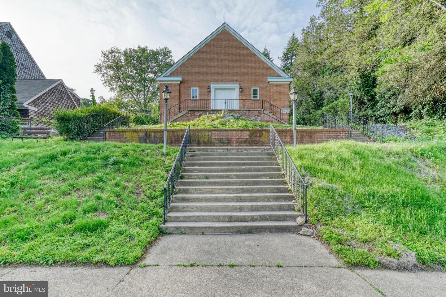 6933 Sherwood Rd
