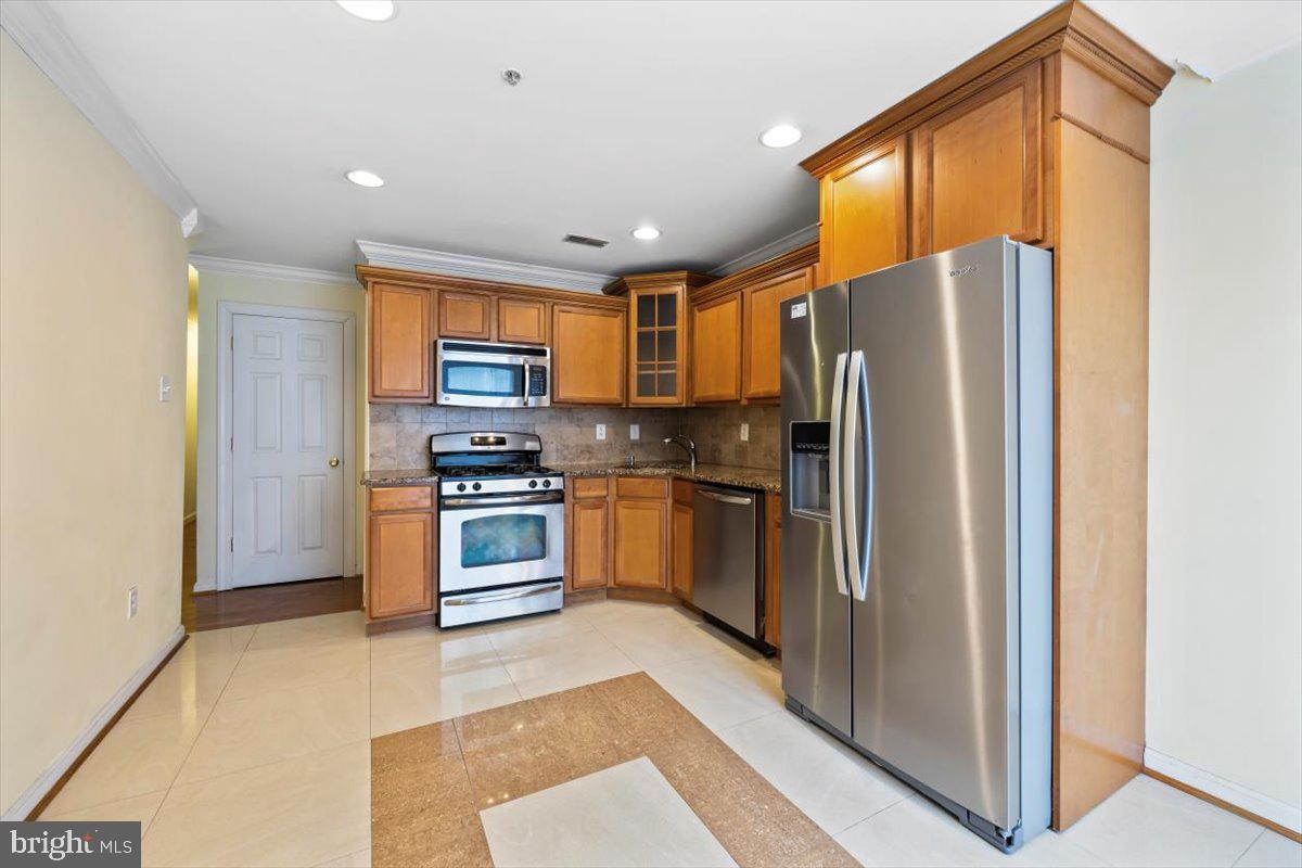 2909 W Girard Ave #A