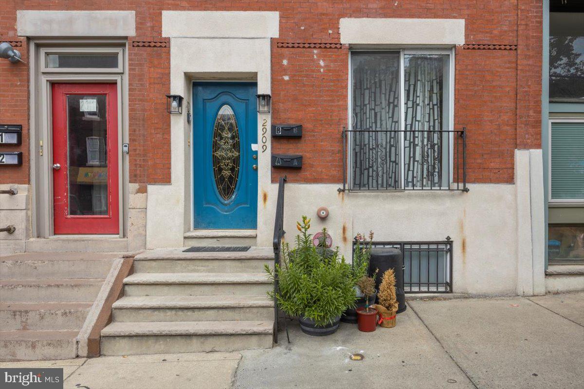 2909 W Girard Ave #A