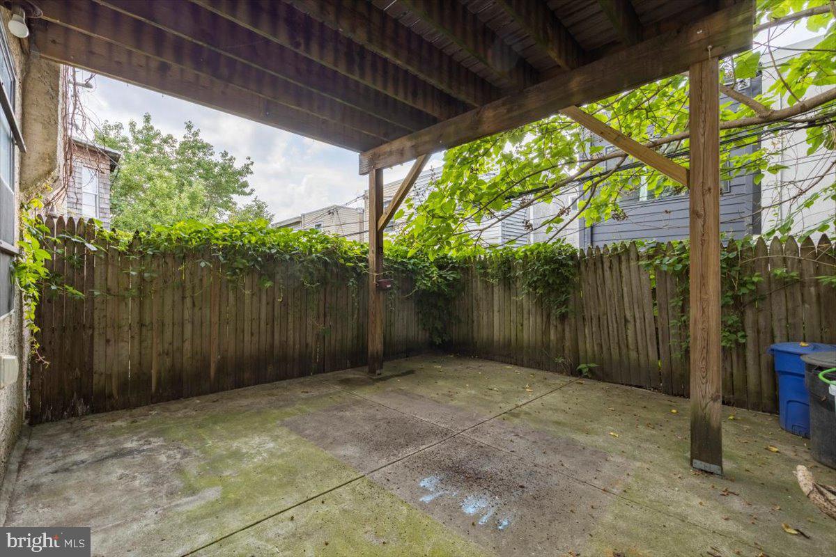 2909 W Girard Ave #A