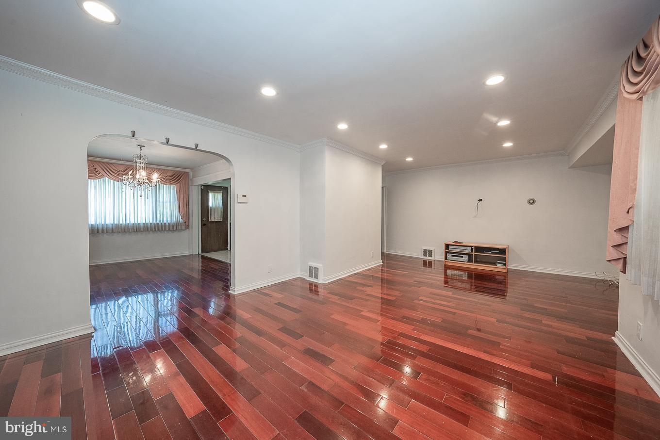1315 Tyson Ave