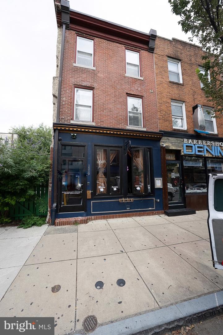 1518 Rodman St