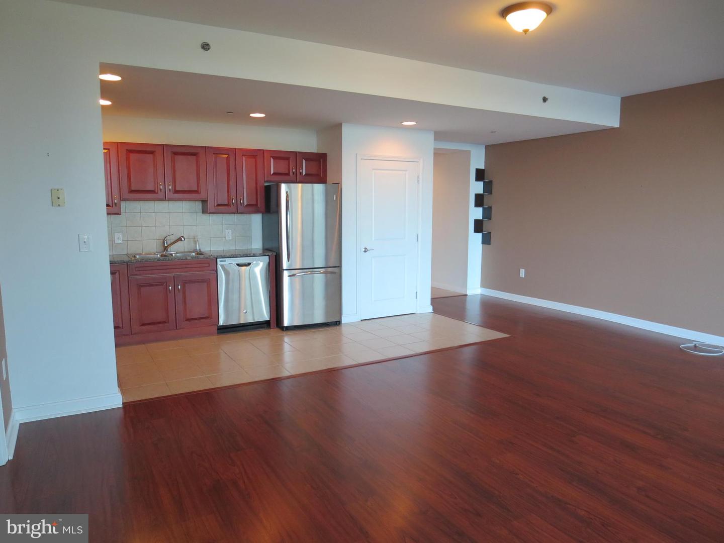 901 Penn St N #P508