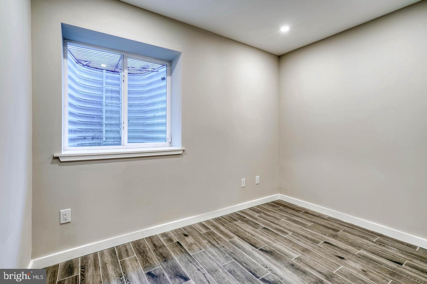 2404 W Montgomery Ave #1