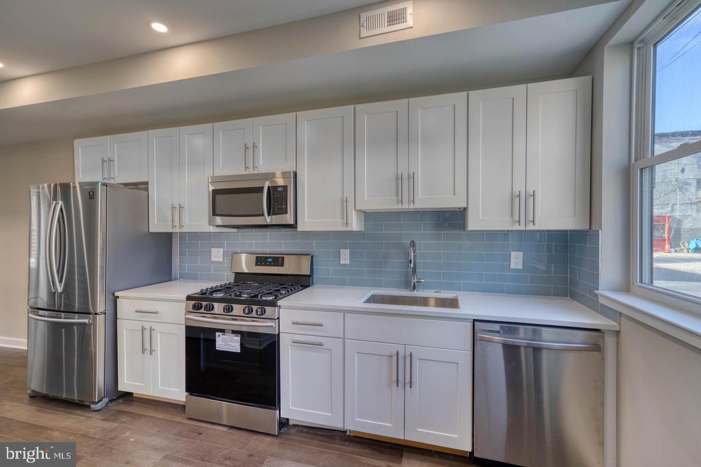 2404 W Montgomery Ave #1