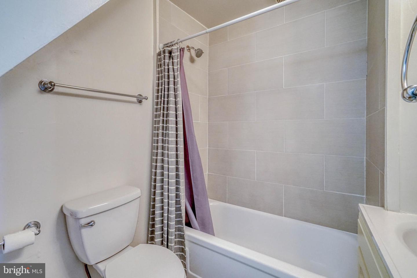 329 Queen St