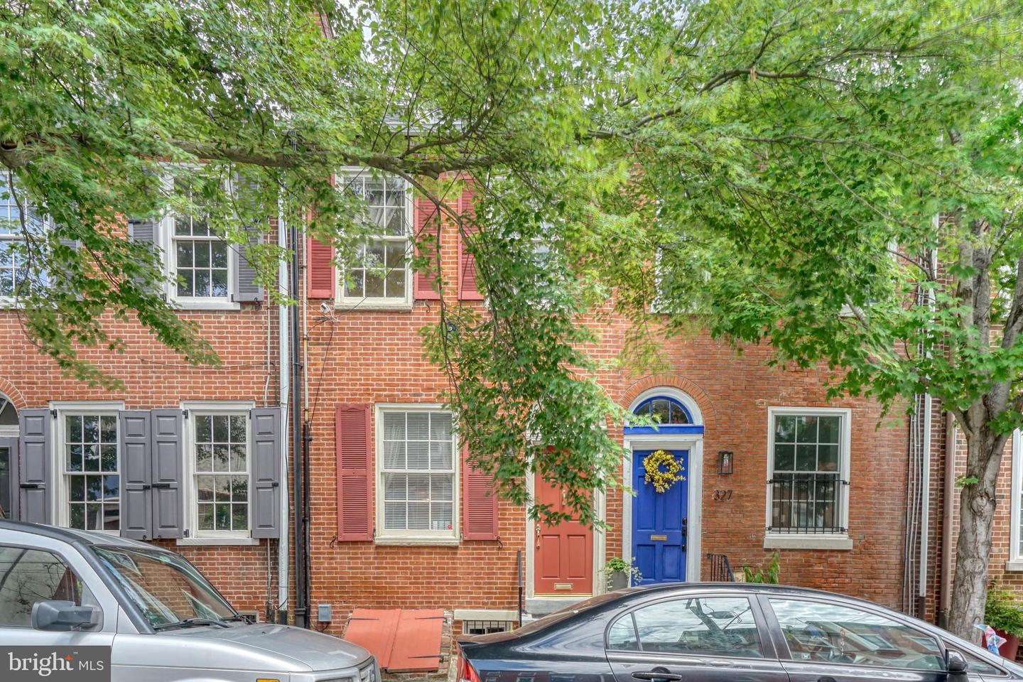 329 Queen St