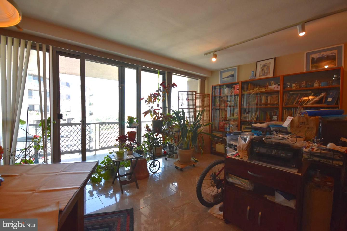 2401 Pennsylvania Ave #18b23