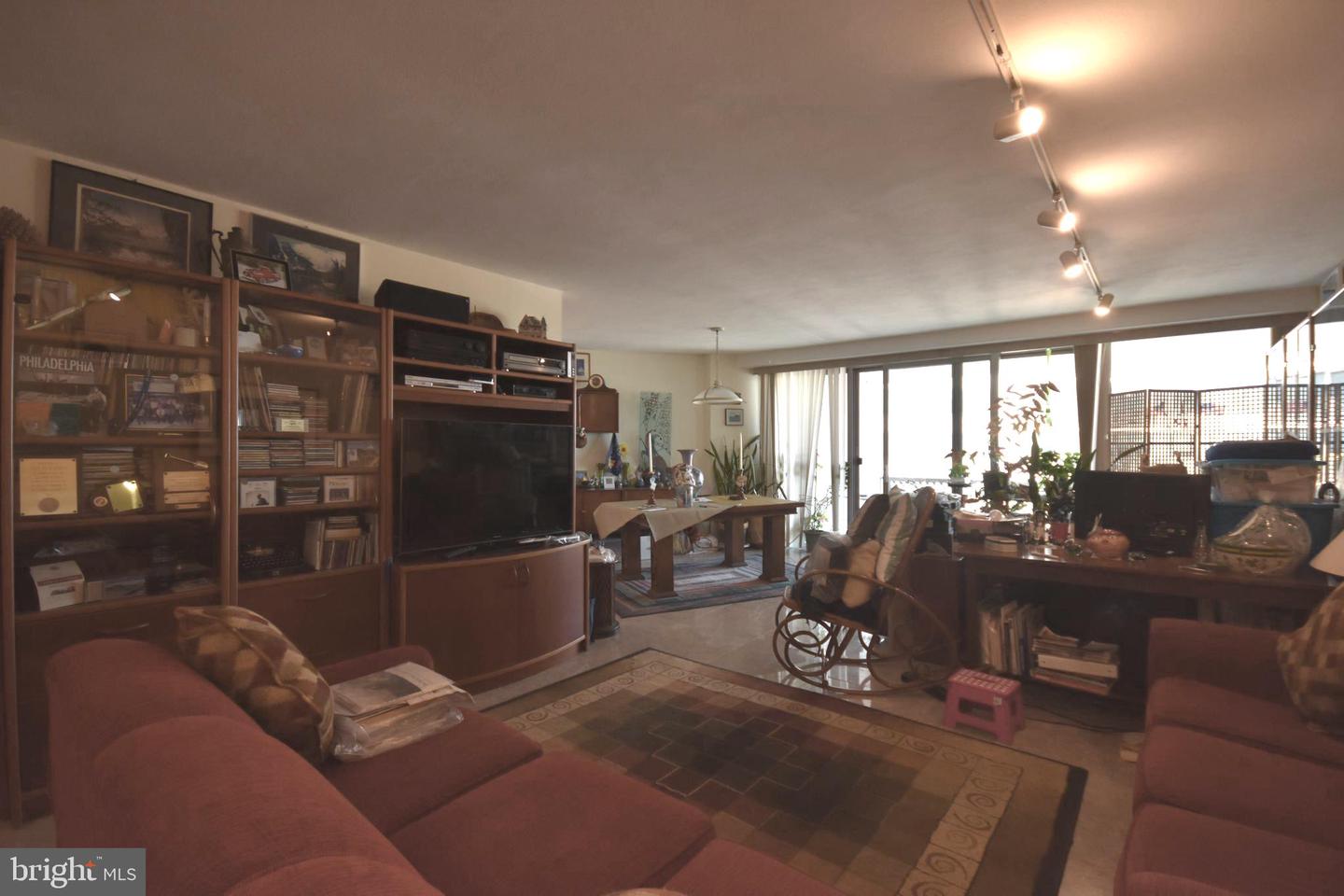 2401 Pennsylvania Ave #18b23