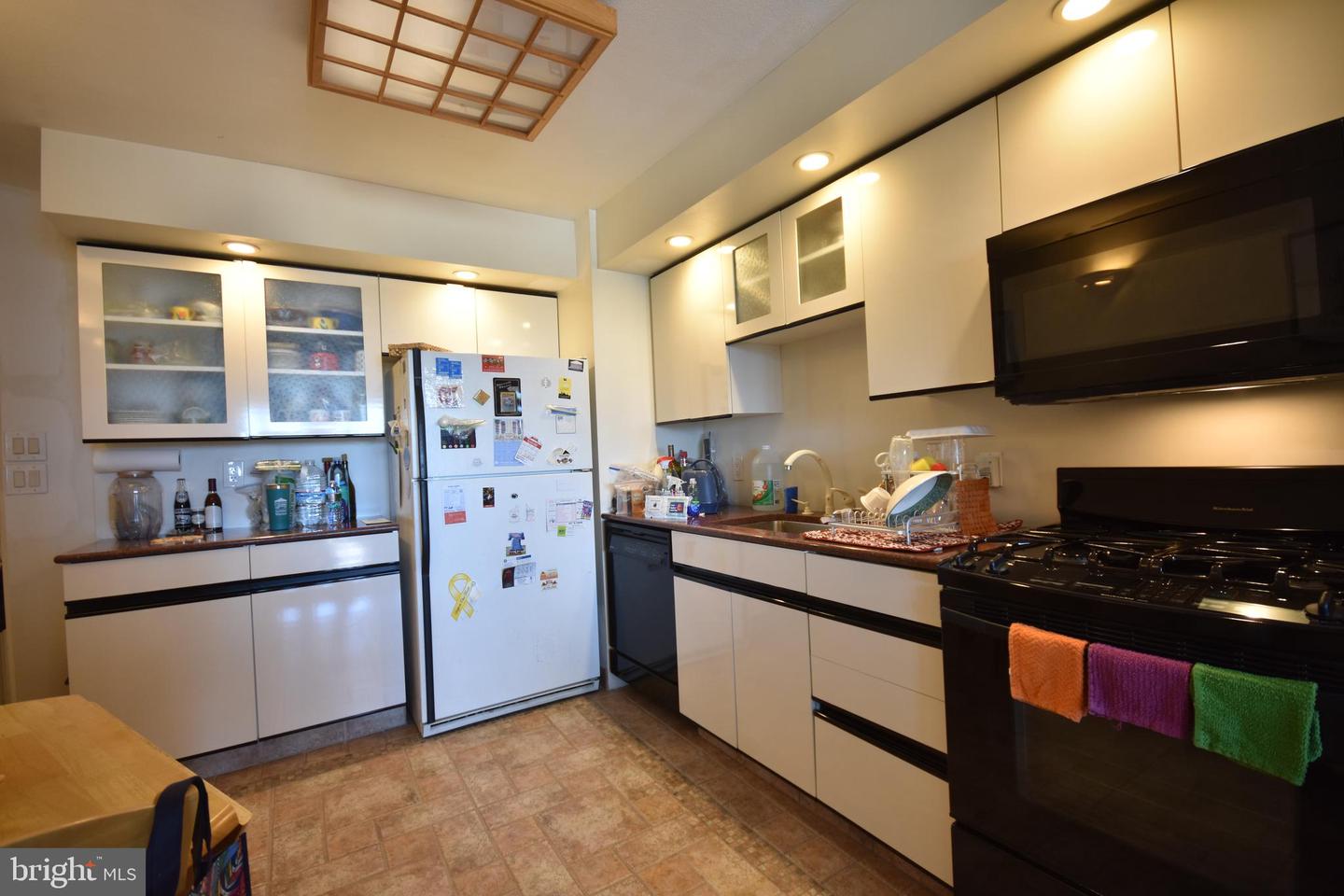 2401 Pennsylvania Ave #18b23