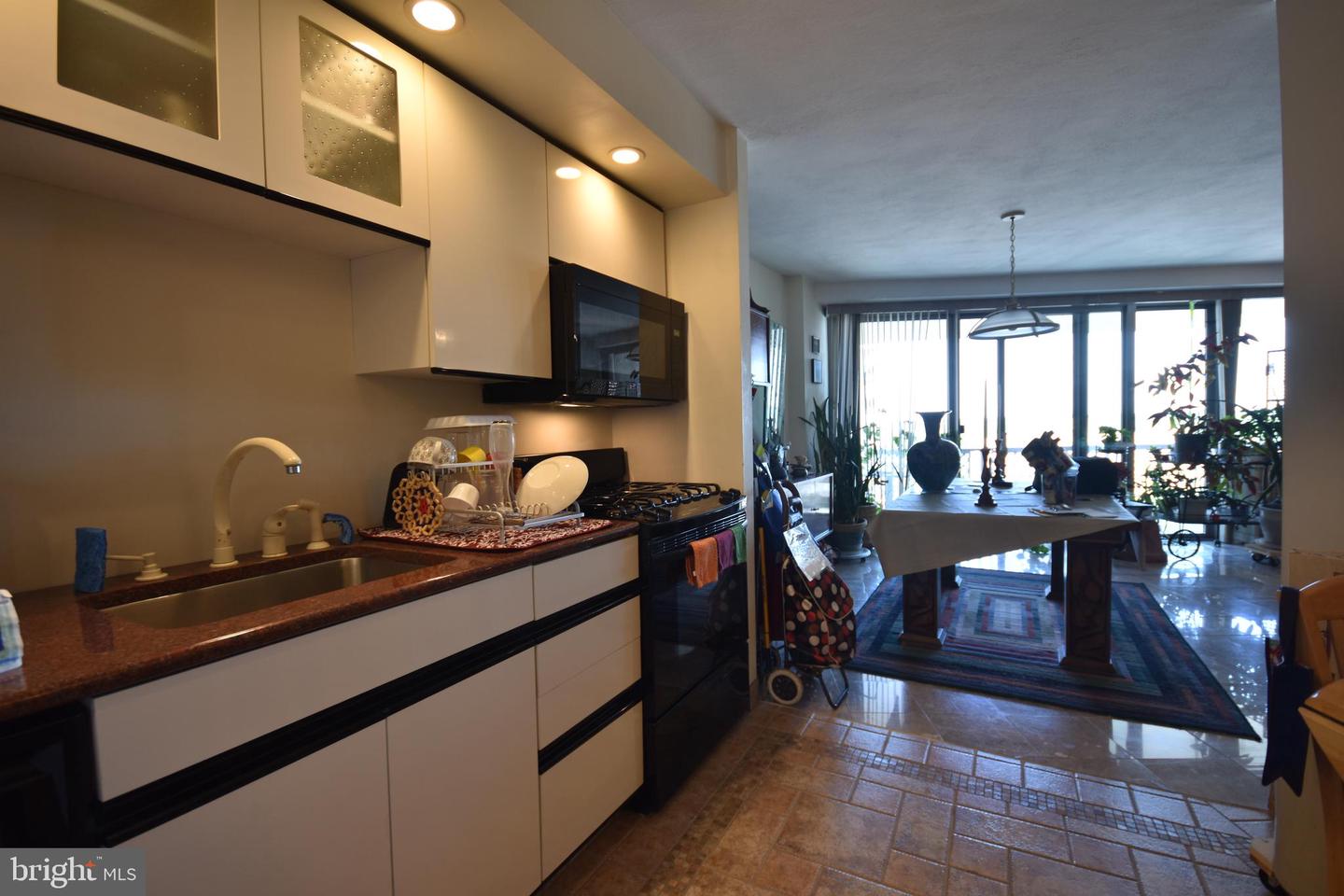 2401 Pennsylvania Ave #18b23