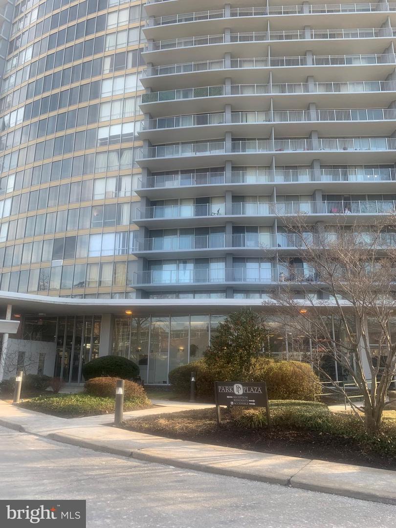 3900 Ford Rd #4f