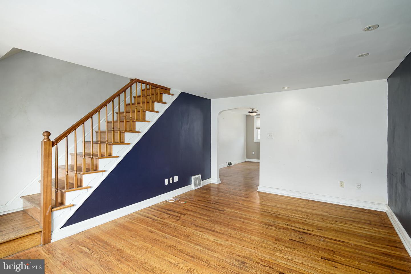 1321 Farrington Rd