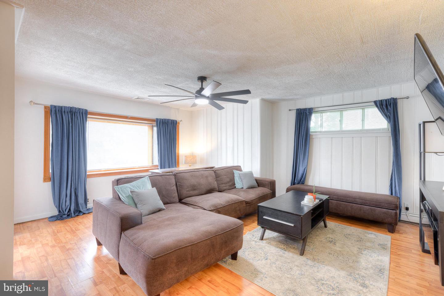 713 Manatawna Ave