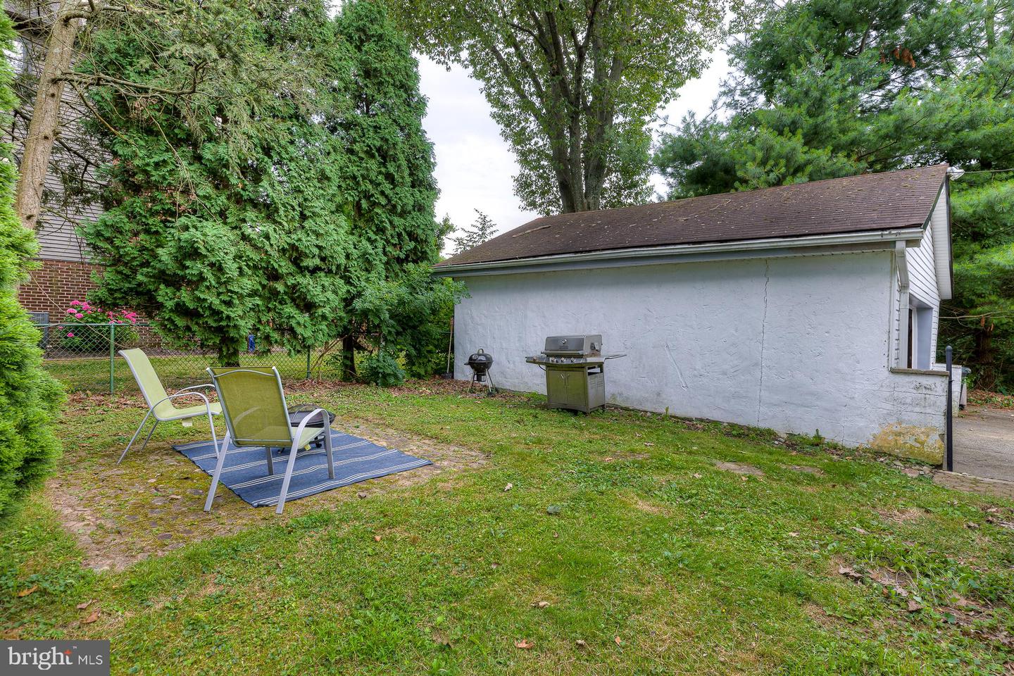 713 Manatawna Ave