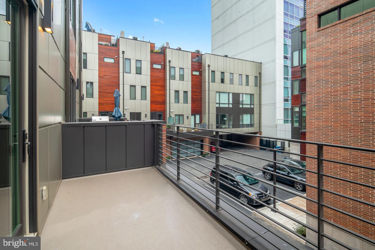 110 Sansom St
