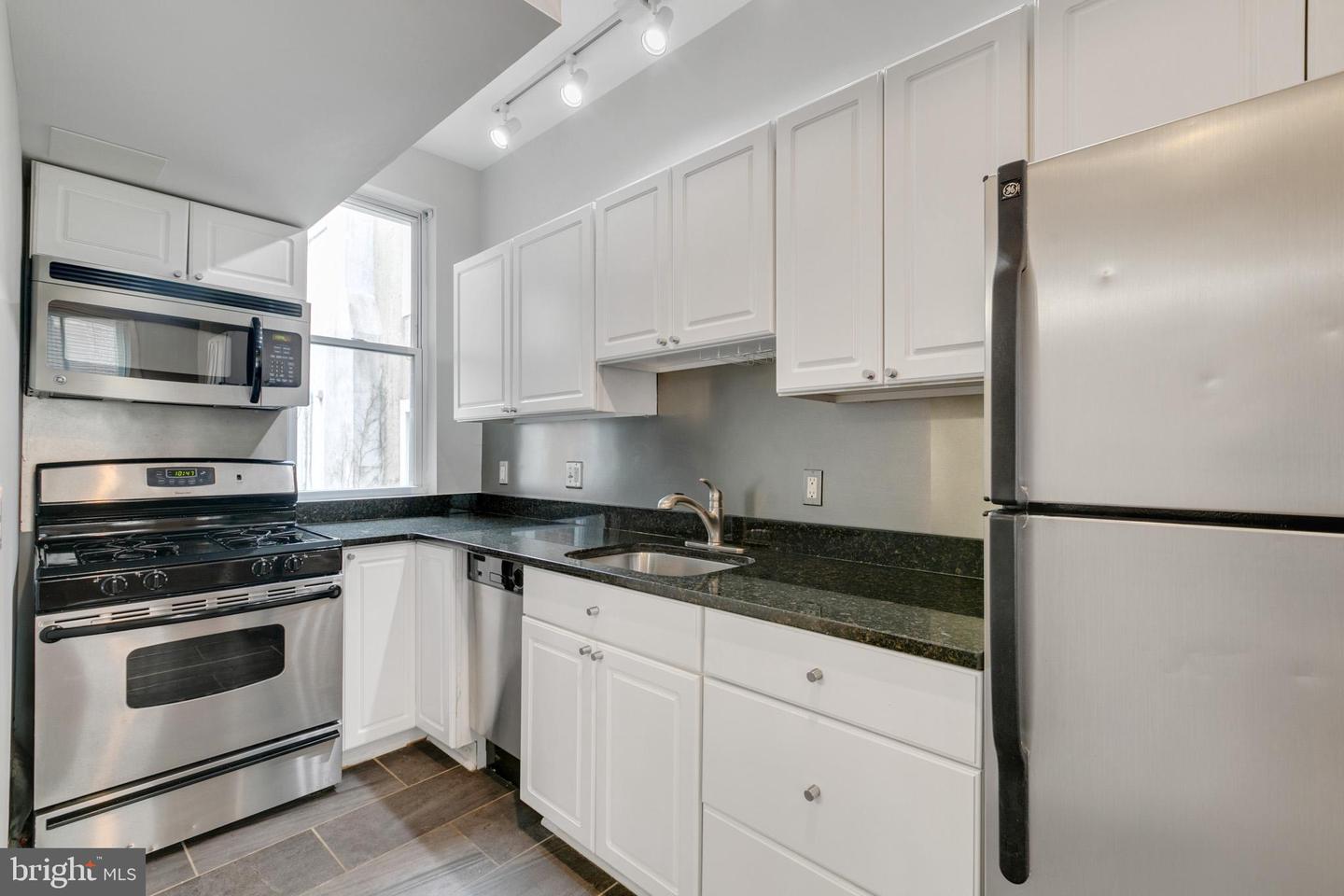 1508 Mount Vernon St #2f
