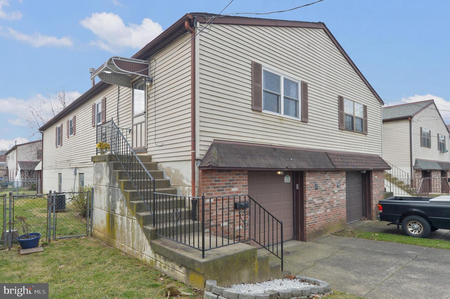 726 Princeton Ave