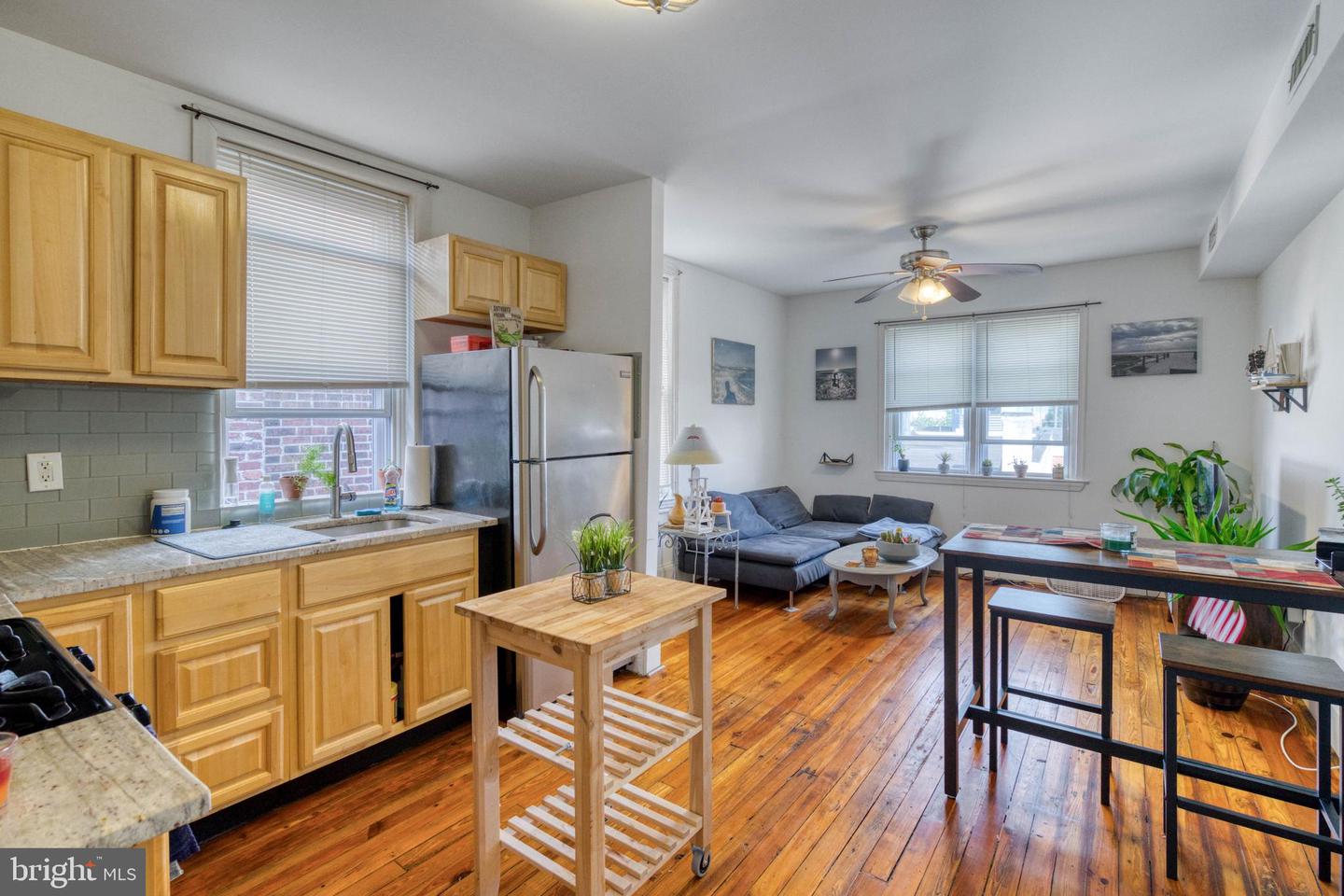 2027 S 3rd St #3rd Flr