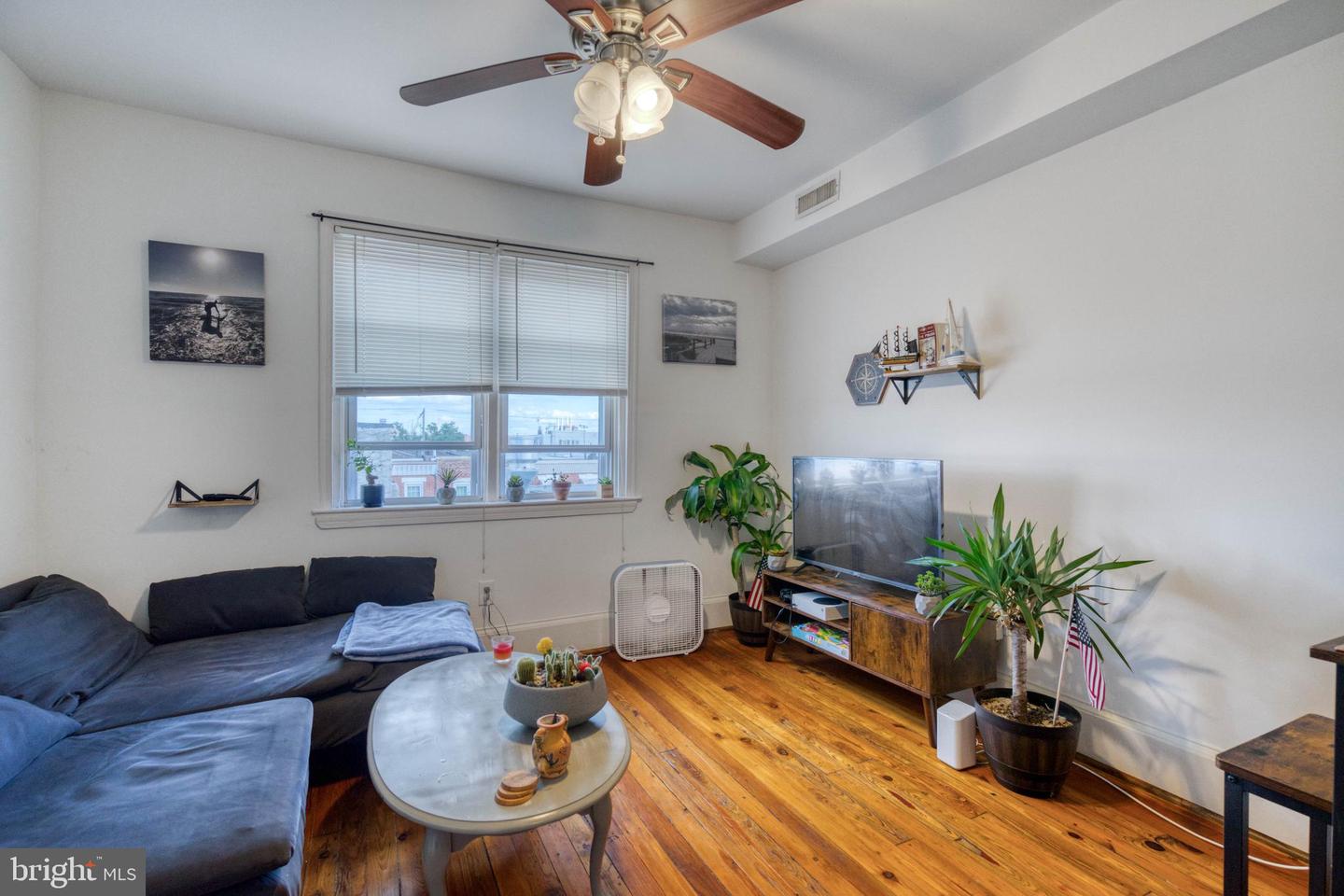 2027 S 3rd St #3rd Flr