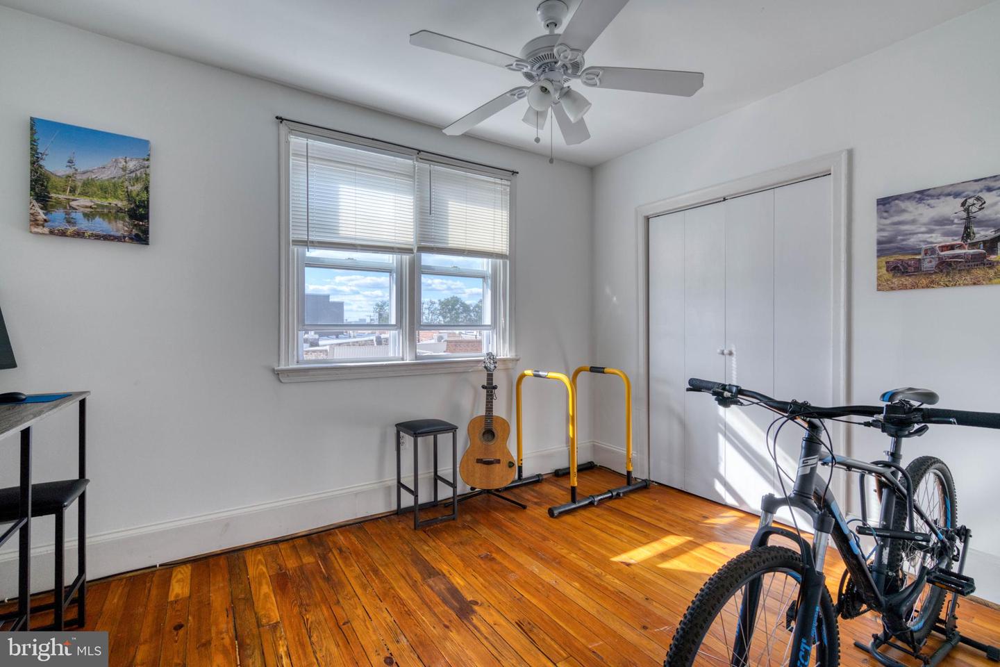 2027 S 3rd St #3rd Flr