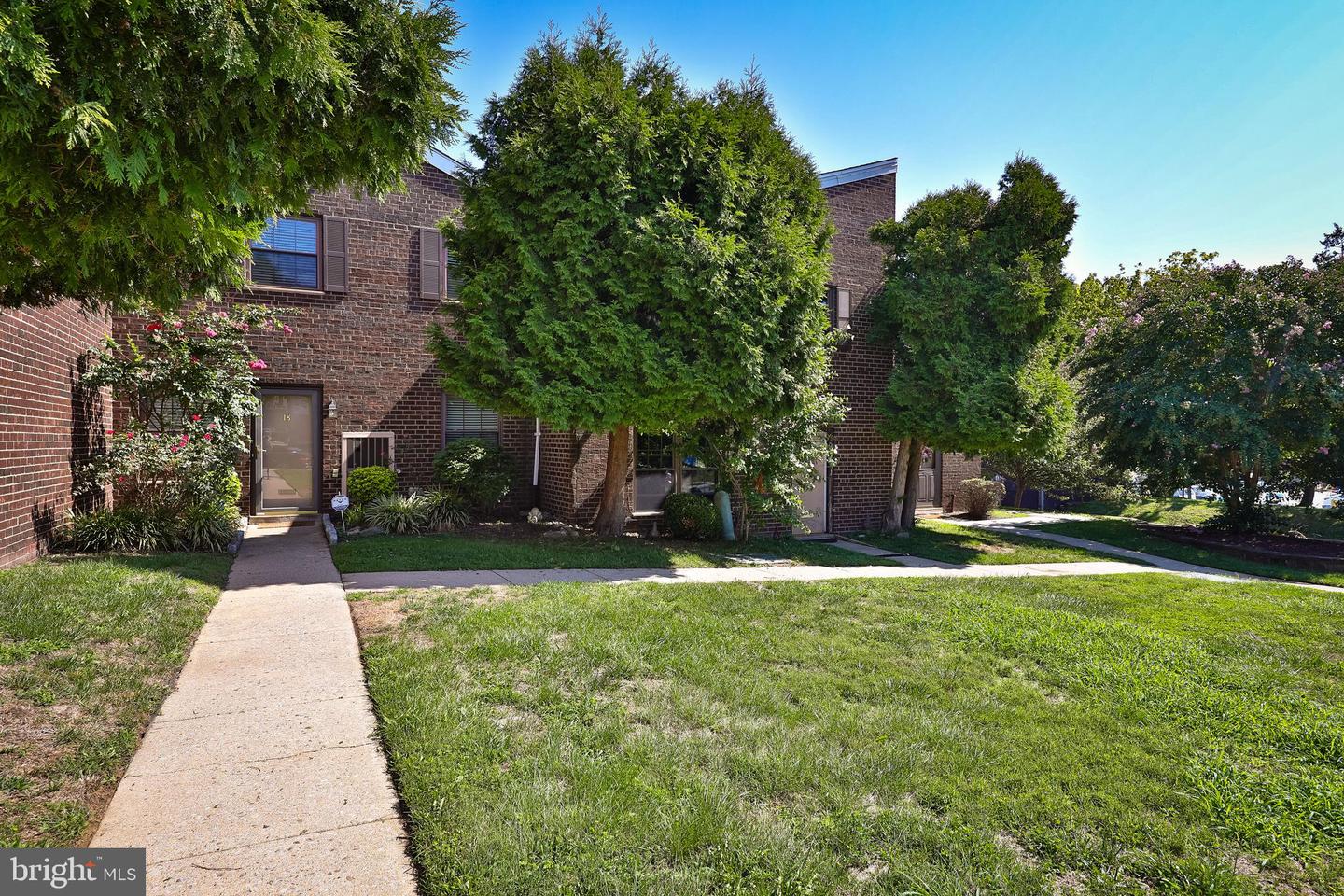 7015 Ridge Ave #18