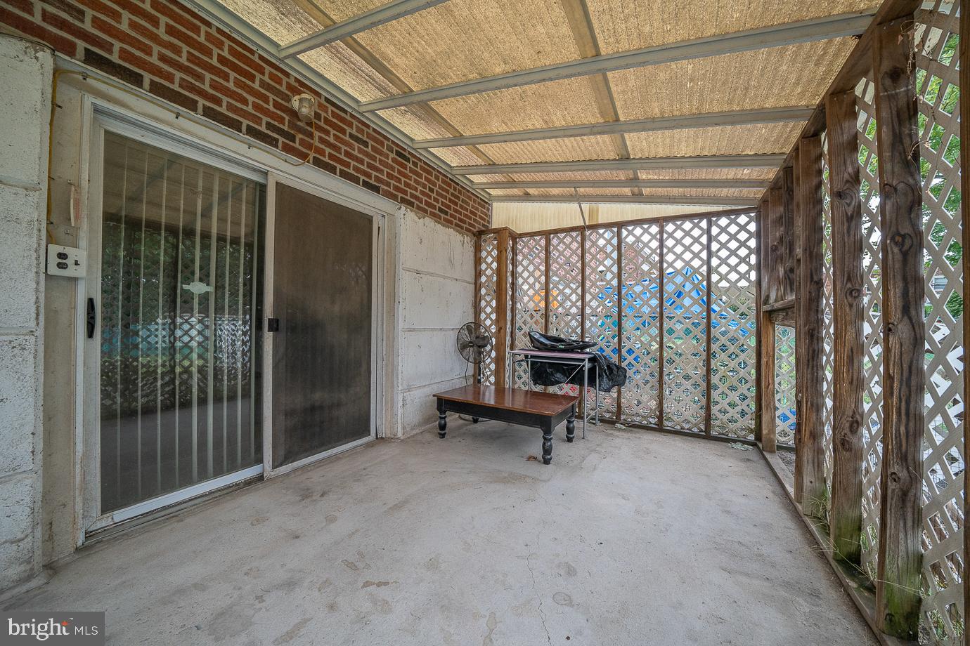 1120 Plane Rd
