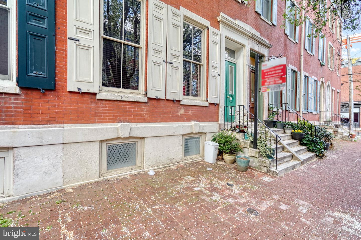 1707 Wallace St #2r